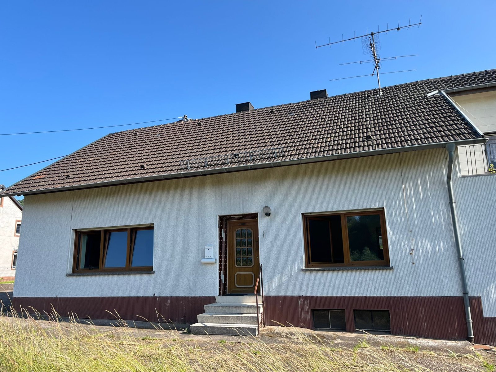 ÜBERROTH : Handwerkerobjekt mit POTENTIAL und 2019 m² Grundstück !  ÜBERROTH : Handwerkerobjekt mit POTENTIAL und 2019 m² Grundstück !