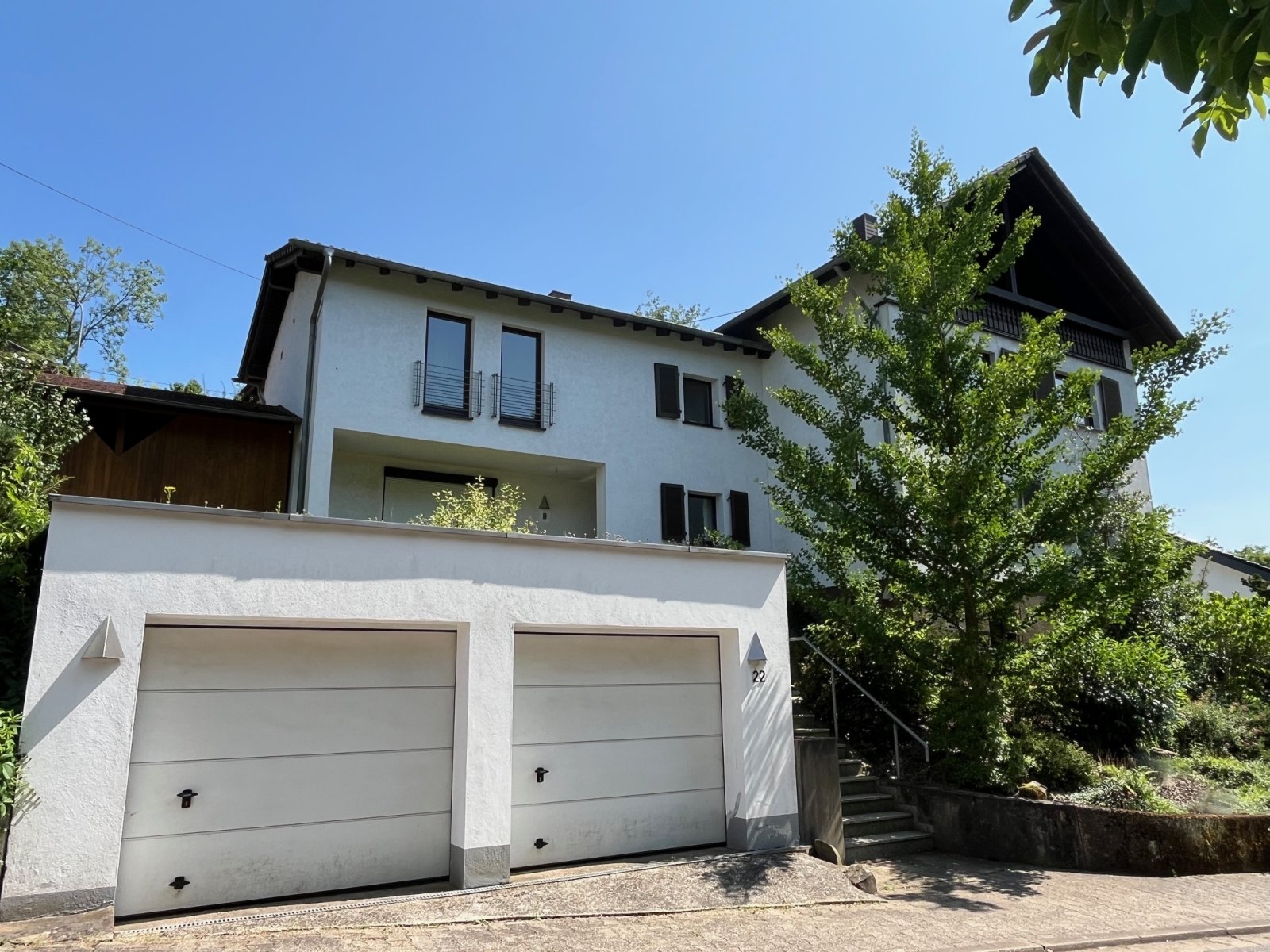 LEBACH : ANWESEN für INDIVIDUALISTEN mit 282 m² Wohnfläche in GEFRAGTER Wohnlage !  LEBACH : ANWESEN für INDIVIDUALISTEN mit 282 m² Wohnfläche in GEFRAGTER Wohnlage !