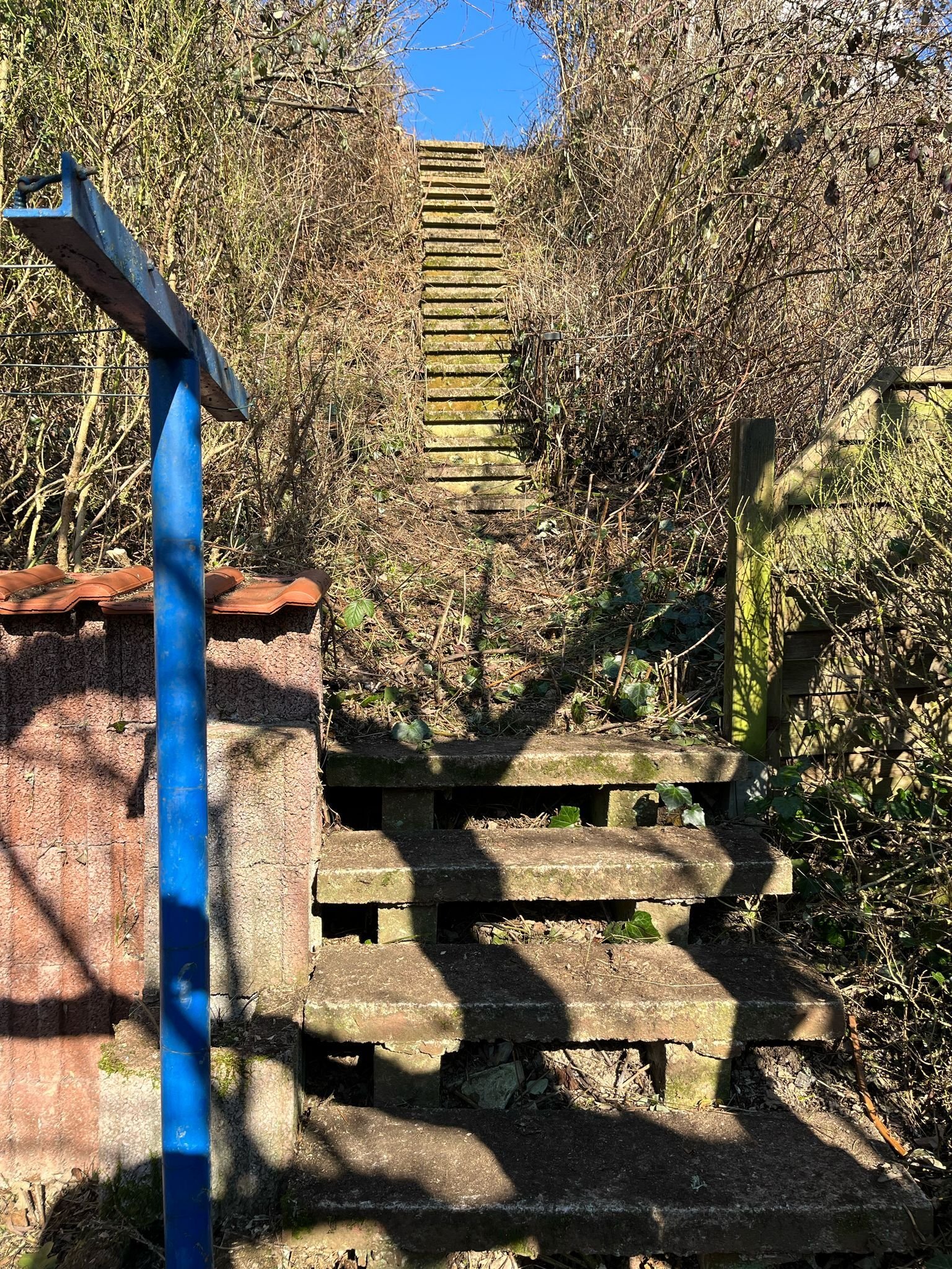 Grundstück mit Treppen