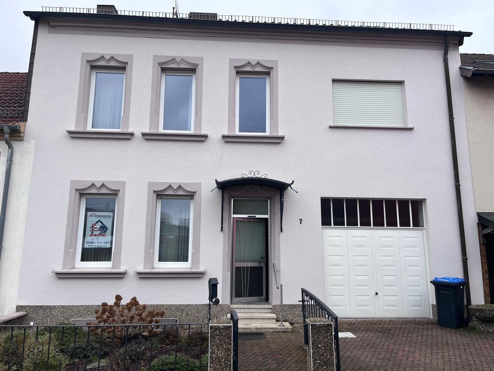 ENSDORF : Ihr neues ZUHAUSE mit Charme und Platz in einer ruhigen SACKGASSE ! ENSDORF : Ihr neues ZUHAUSE mit Charme und Platz in einer ruhigen SACKGASSE !