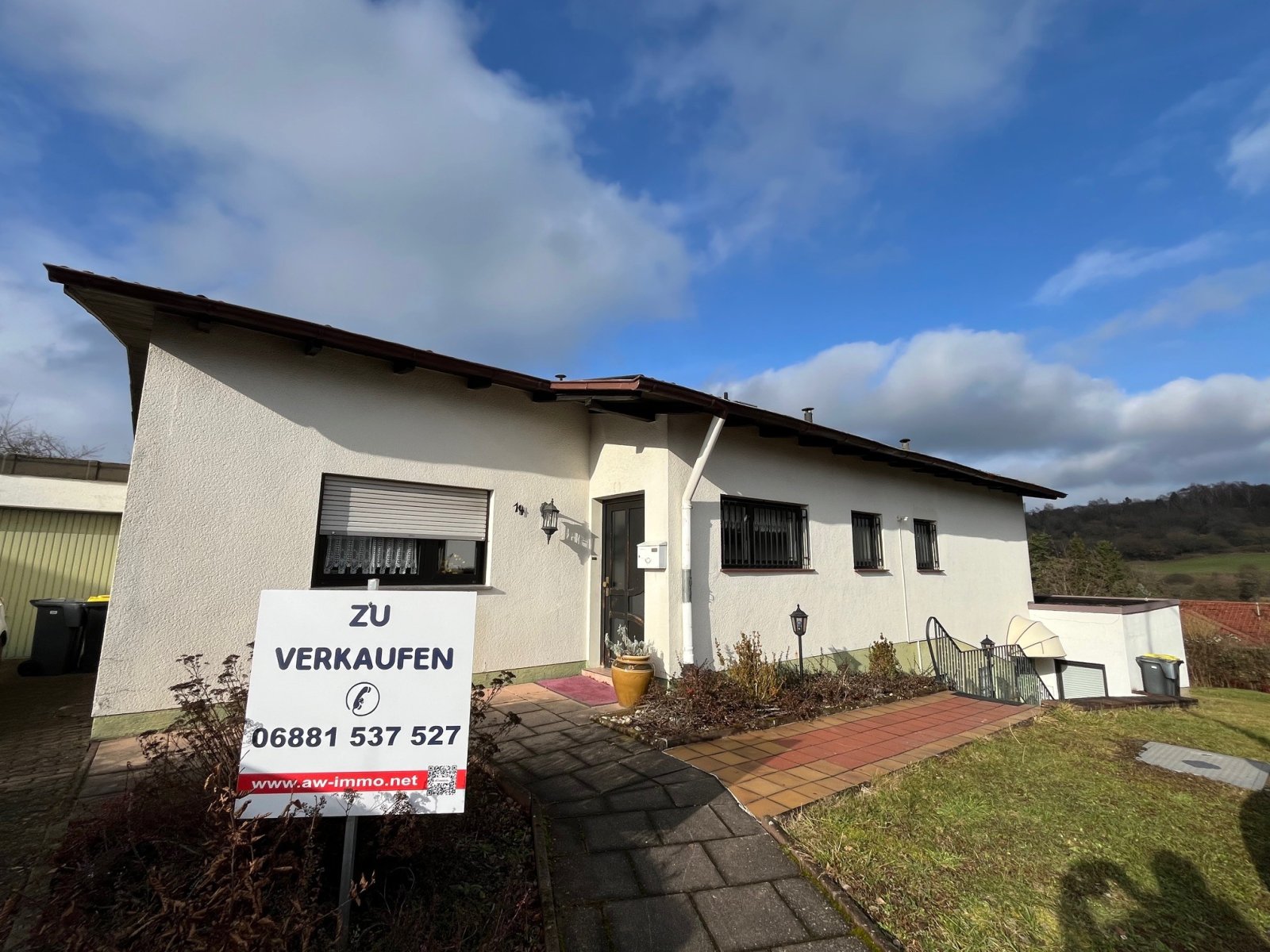 LEBACH : BUNGALOW mit ELW in GEFRAGTER Wohnlage mit POTENTIAL ! LEBACH : BUNGALOW mit ELW in GEFRAGTER Wohnlage mit POTENTIAL !