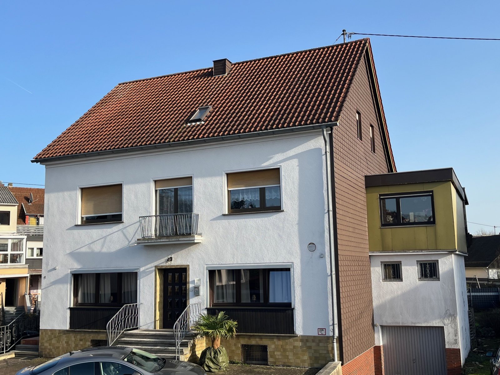 SCHMELZ : Großzügiges OBJEKT mit POTENTIAL und PV - ANLAGE in Zentrumsnähe ! SCHMELZ : Großzügiges OBJEKT mit POTENTIAL und PV - ANLAGE in Zentrumsnähe !