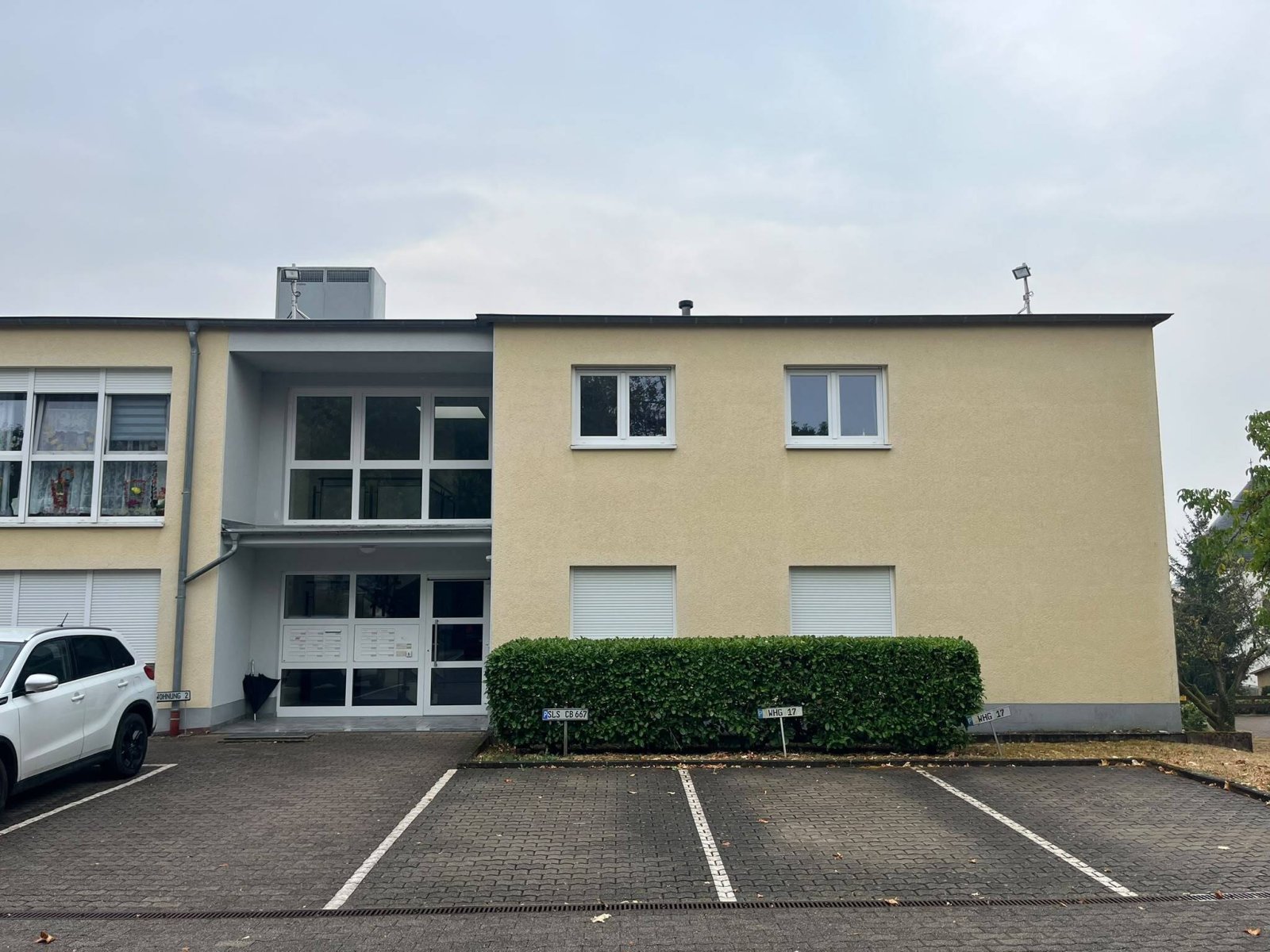 STEINBACH : 1 ZKB - WOHNUNG (vermietet ) mit Terrasse ideal für Kapitalanleger ! STEINBACH : 1 ZKB - WOHNUNG (vermietet ) mit Terrasse ideal für Kapitalanleger !