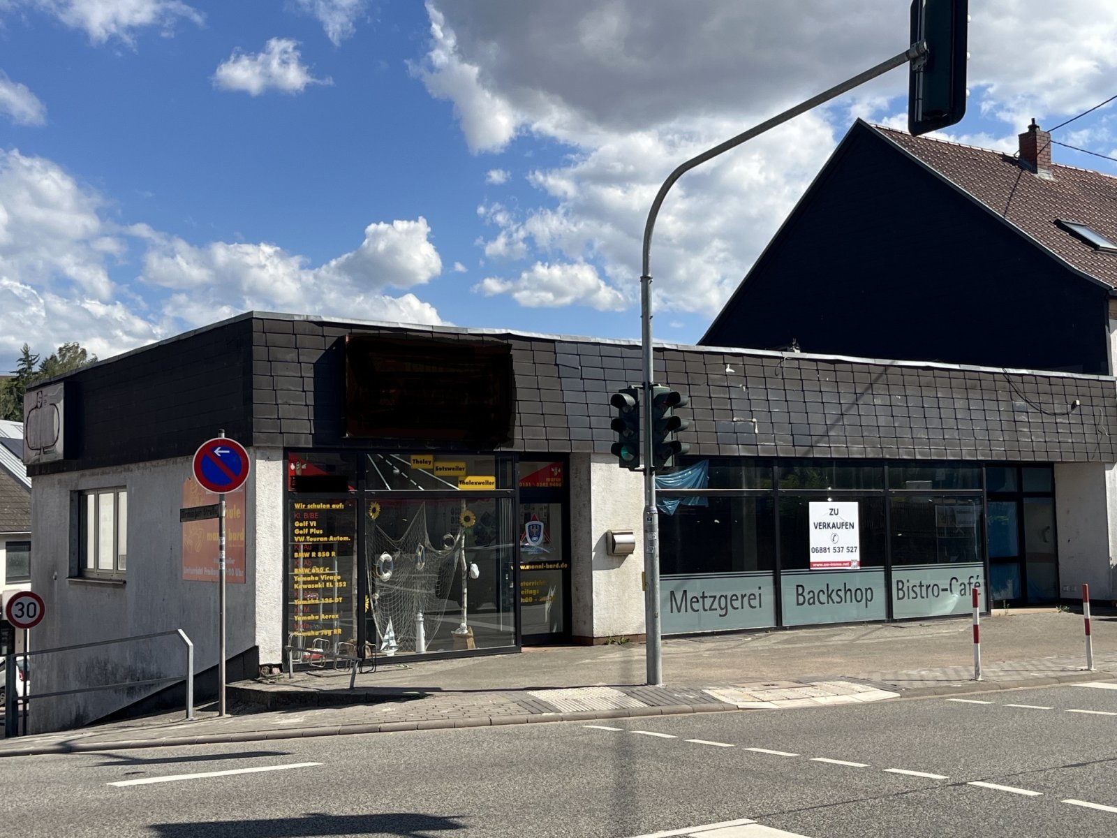 THALEXWEILER : GEWERBEOBJEKT ( ehem. Supermarkt ) an der B269 in Autobahnnähe ! THALEXWEILER : GEWERBEOBJEKT ( ehem. Supermarkt ) an der B269 in Autobahnnähe !